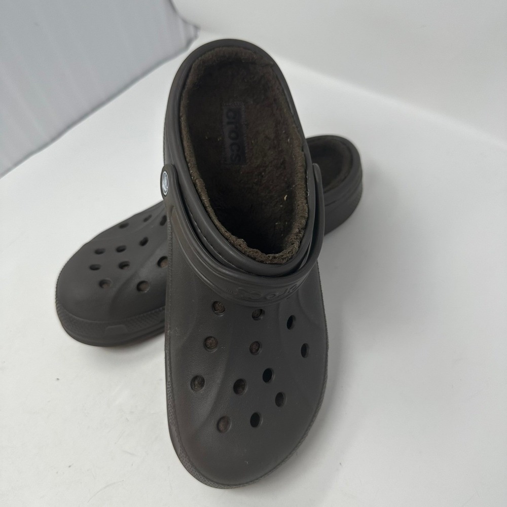 Crocs Clogs Unisex M10 W12 Brown Classic Lined Faux Fur Fuzzy Slip On 16244